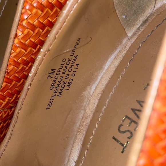 Nine west size 7 orange & tan combo - Picture 5 of 5